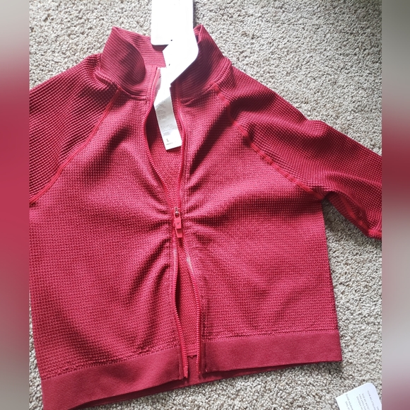 fabletics Lg athleisure color block SET - Picture 2 of 10